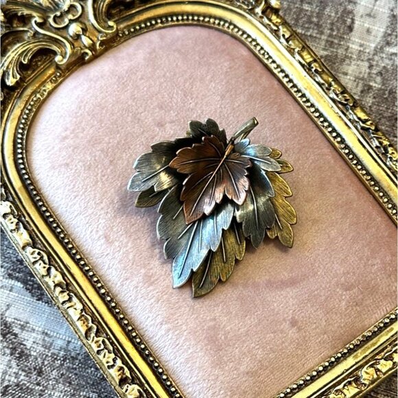 Vintage Layered Maple Leaf Brooch Gold, Silver & Copper Tone Metal Nature Lover - Picture 8 of 8